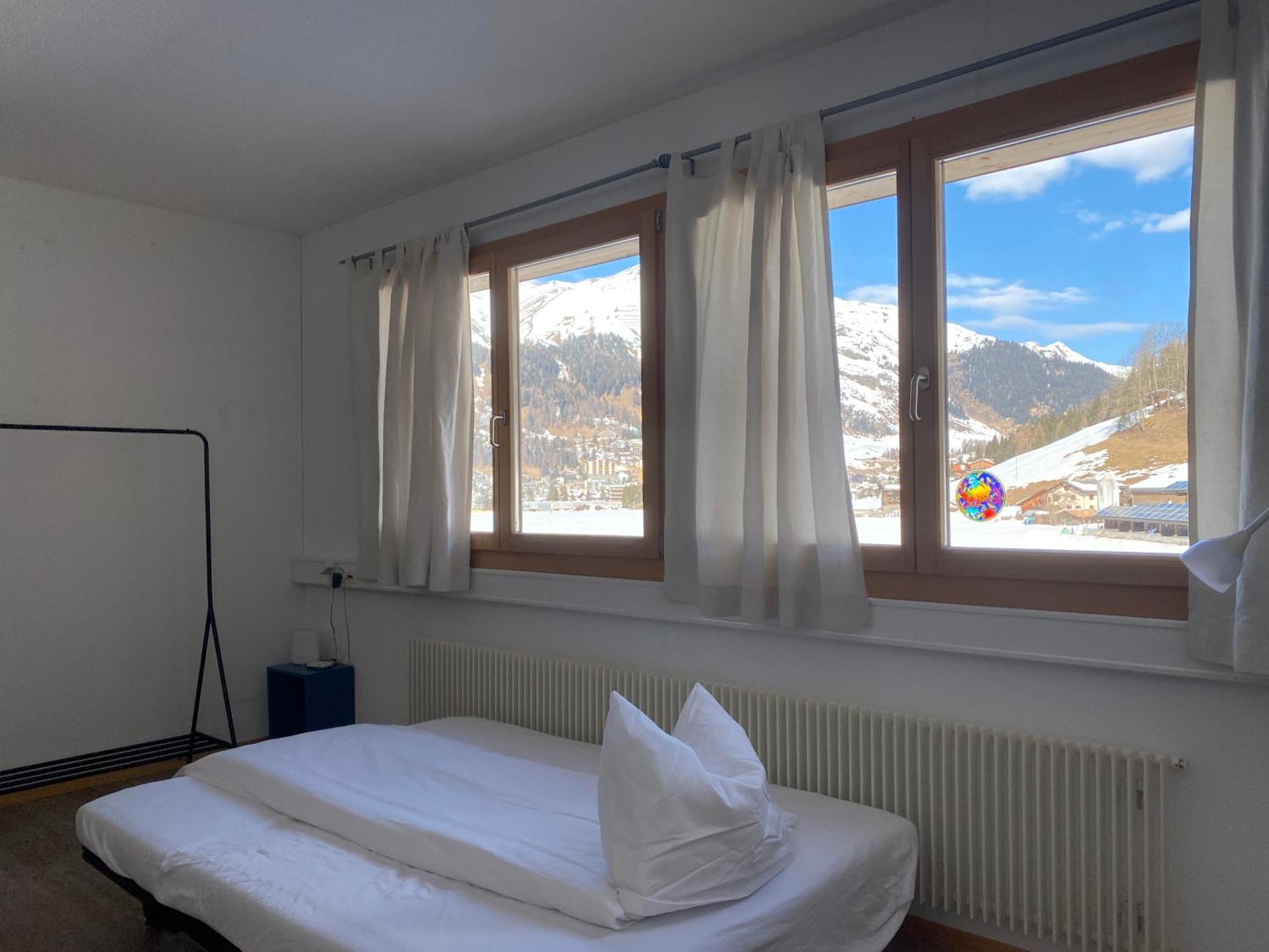 Shima-Davos Bed & Breakfast Exterior photo