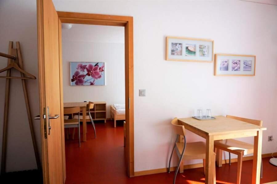 Shima-Davos Bed & Breakfast Room photo