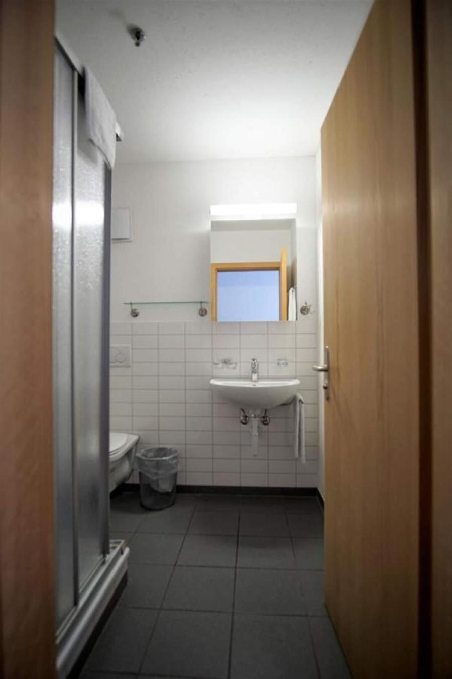 Shima-Davos Bed & Breakfast Room photo